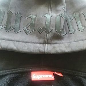 Supreme hoodie